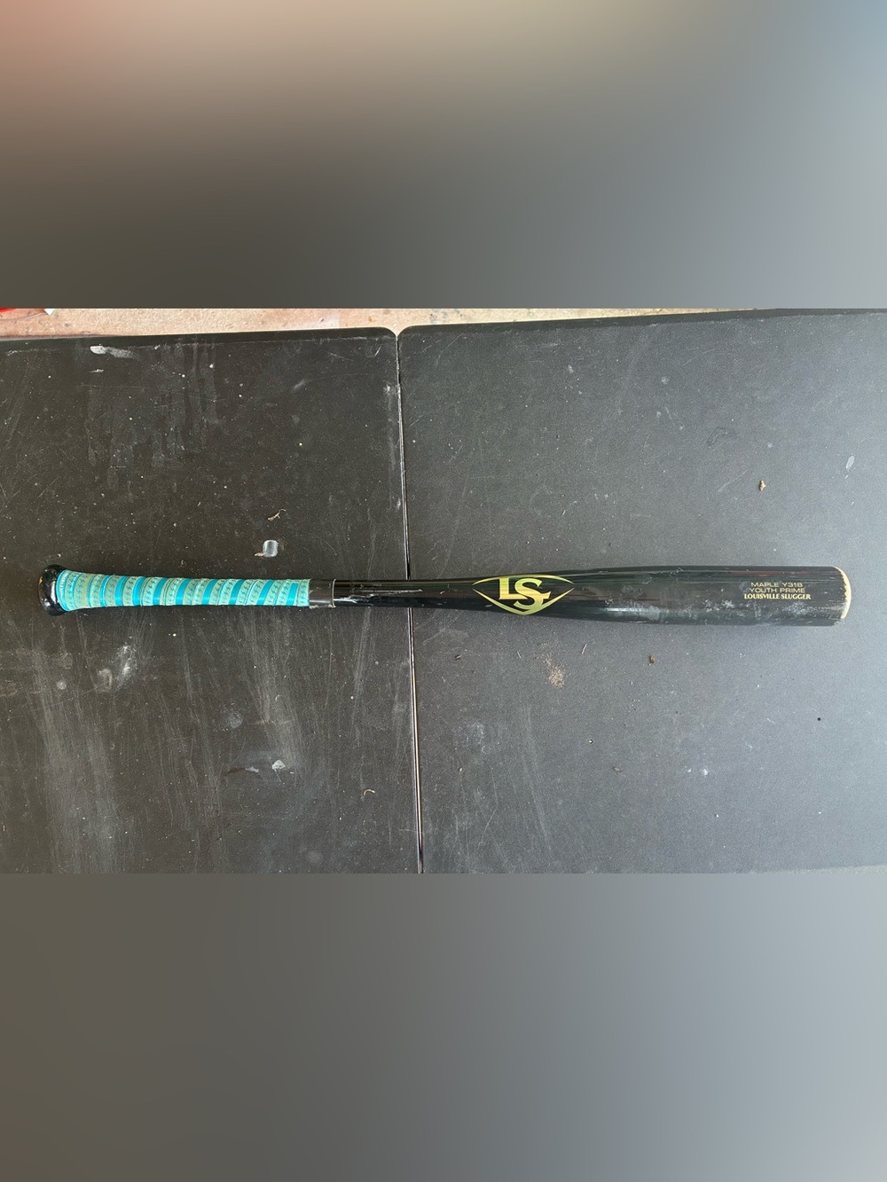 Louisville Slugger MLB Prime Youth Maple Wood Black Baseball Bat 31 In. -6 Drop